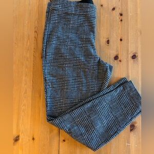 Women's Black and Gray Checkered Skinny Pants